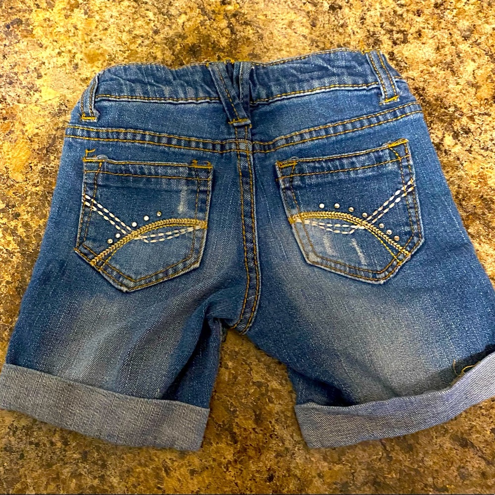 Arizona Girls 7 Slim Midi Denim Shorts